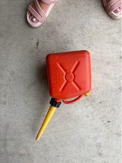 1 gallon gas can