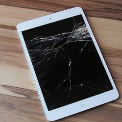 iPhones iPads MacBooks & More! 