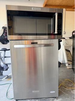 KitchenAid Stainless Steel Over-the-Range Microwave – 1000W