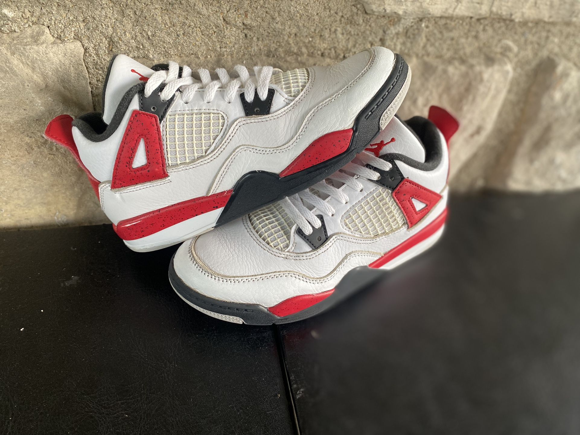 Air Jordan 4 Red Cement Size 3y ( pick up only )