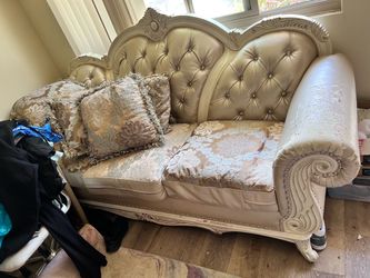 Free couches