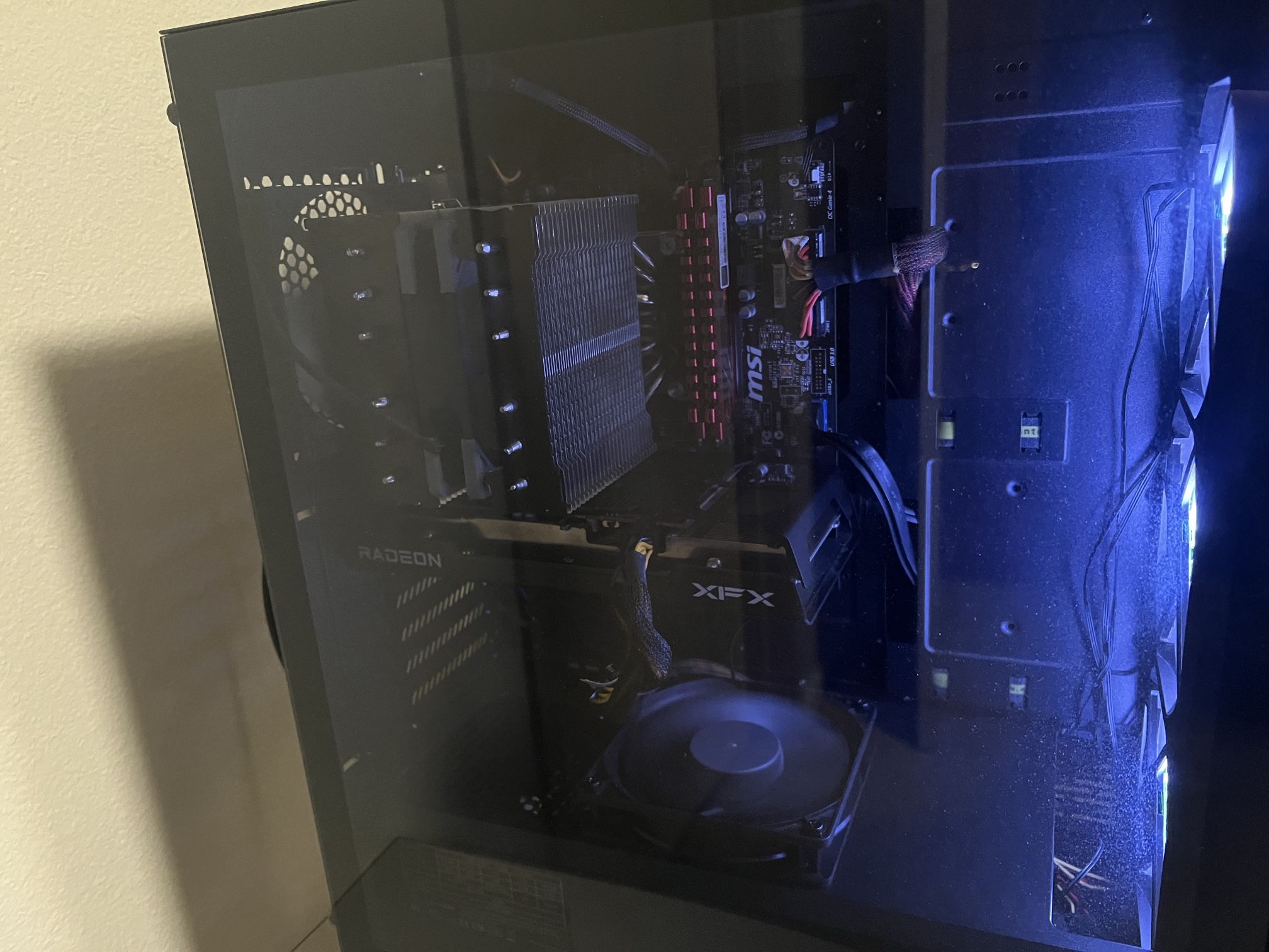 AMD Rx6600 Gpu PC Set With Monitor Keyboard And Mouse