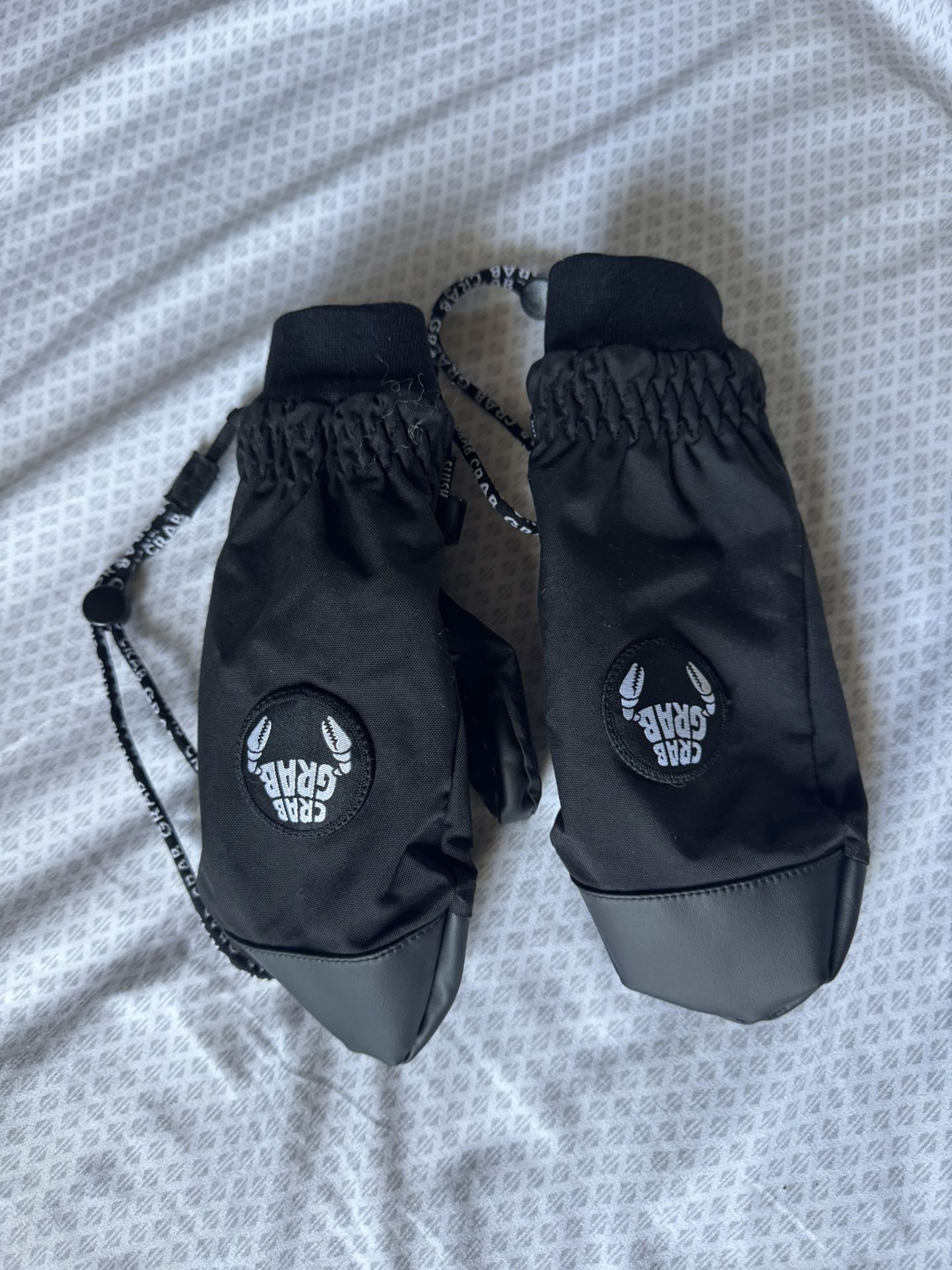 CRAB GRAB SNOWBOARDING SLUSH MITTENS