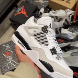 Jordan 4 Military Black 