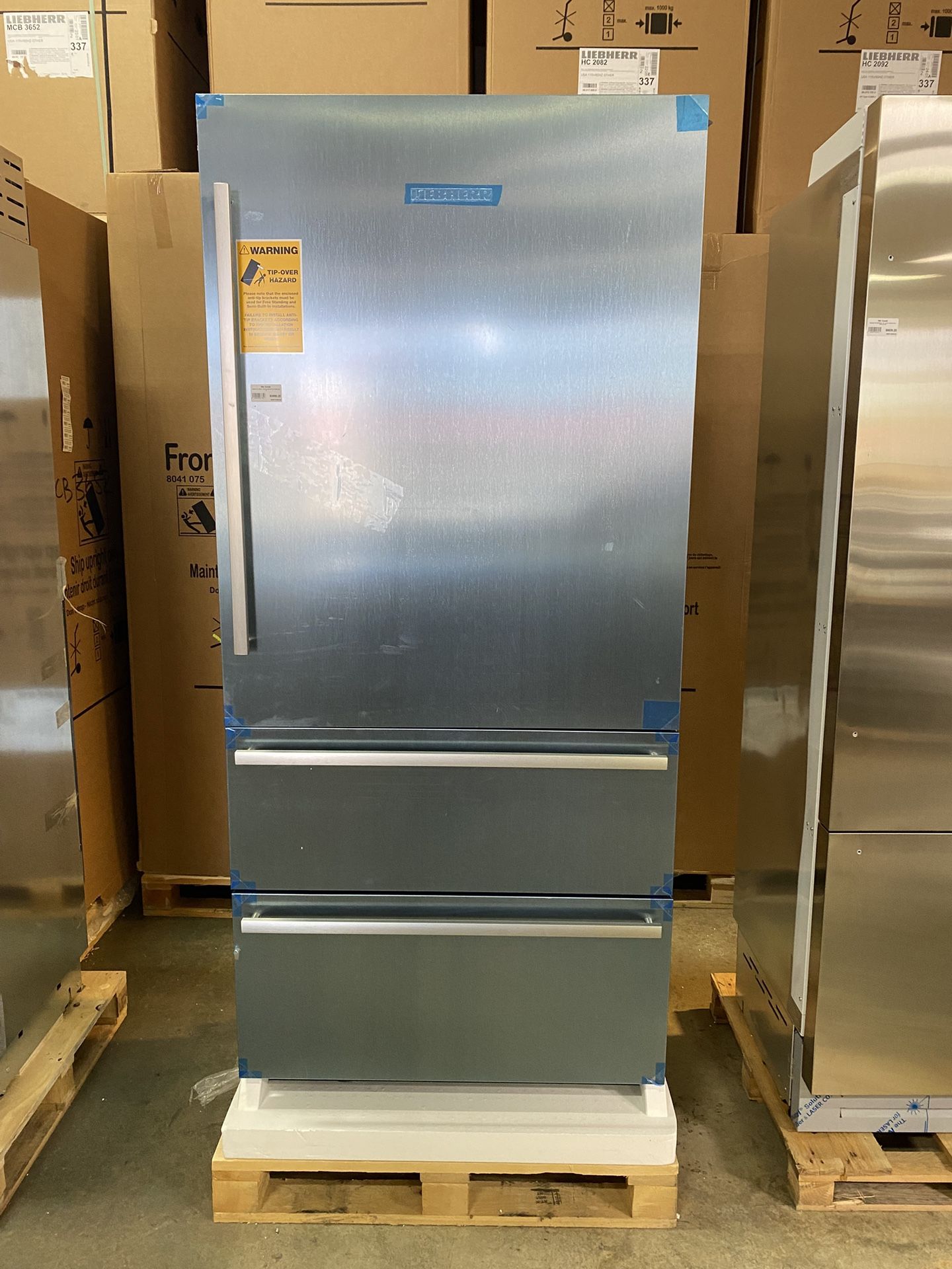 Liebherr CS2080 36 Inch Counter Depth Bottom-Freezer Refrigerator