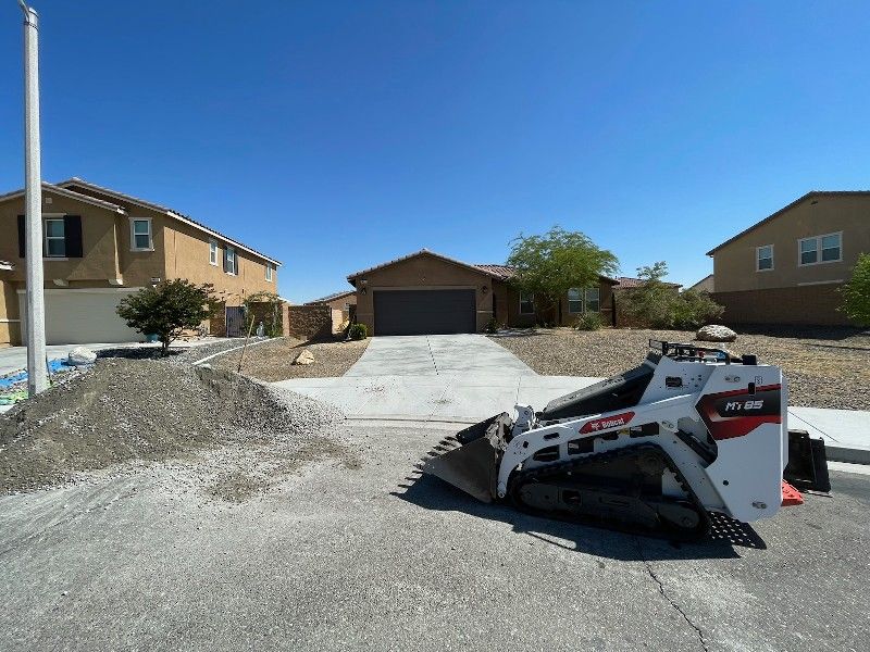 3 Ft Wide Bobcat Skid Steers for Sale in Moreno Valley, CA - OfferUp