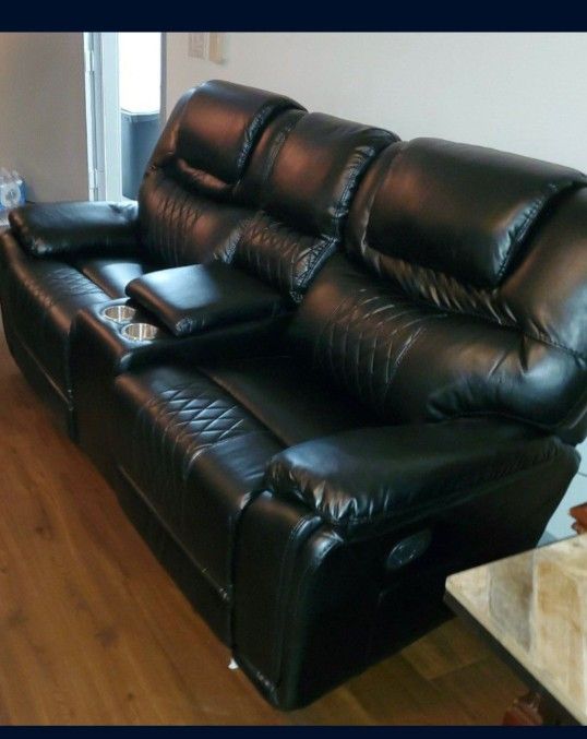 *Weekly Feature!!!*---Sleek Santiago Black Leather Reclining Loveseats---Now $699!!!---Delivery/$10 Down Financing🤠
