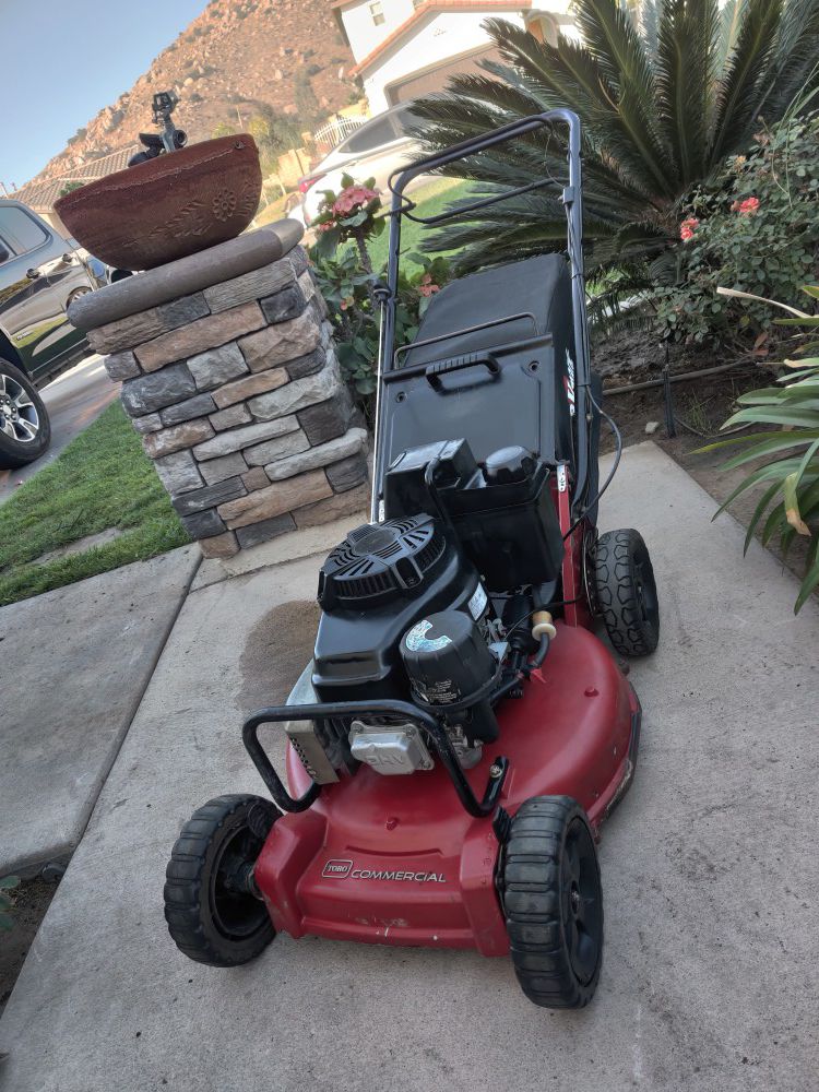 Toro commercial self-propelled lawn mower 3 speed
