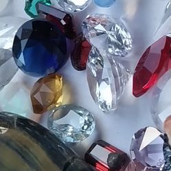 Gem Stones, Diamonds, Jade ,Cateye,  Sapphires, Garnet, Opal,