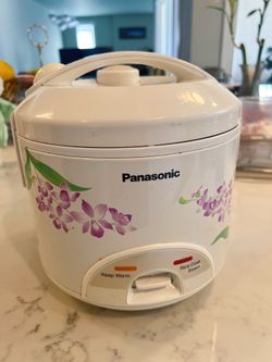 Used Panasonic 5 cups rice cooker