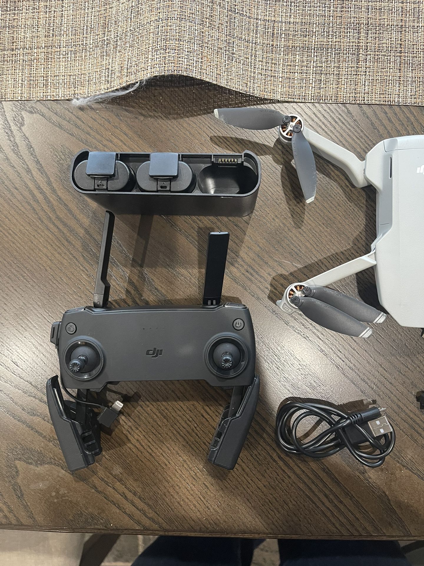 DJI MAVIC MINI DRONE