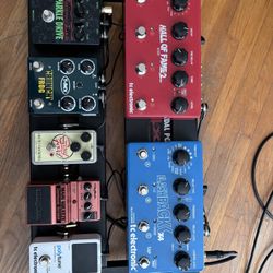 Pedal Board And Pedals