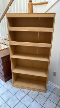 Free bookshelf