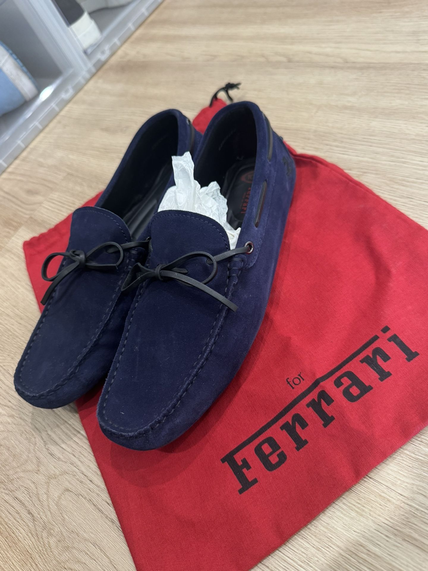 Tods Ferrari Edition Men’s Collector Size 9.5