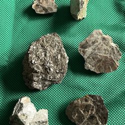 Mica Specimens. Rocks Minerals Crystals Gemstones
