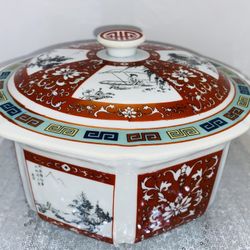 VTG CHINESE HEXAGONAL PORCELAIN COVERED CASSEROLE/SERVING BOWL MADE IN TAIWAN