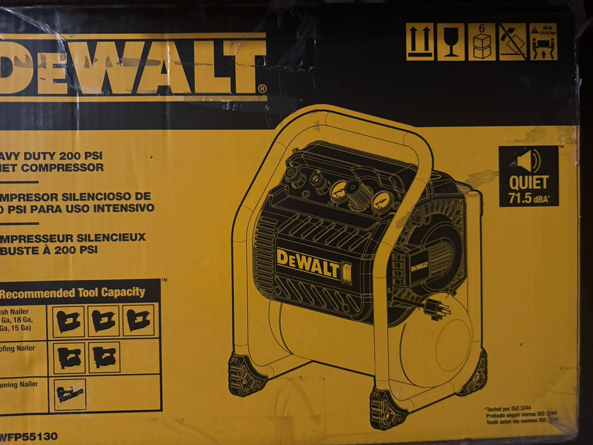 Dewalt 2.5 Gal. Portable Electric Heavy Duty 200 PSI Quiet Air Compressor
