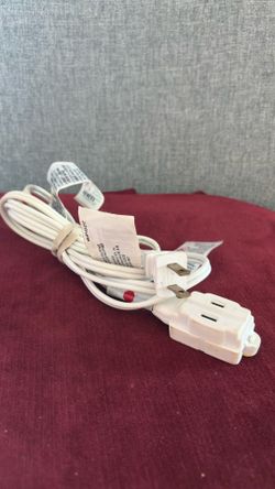 Pre Own 6 ft Indoor Extension Cord with 3 Outlets - White