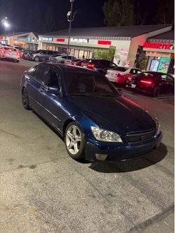 2005 Lexus IS 300