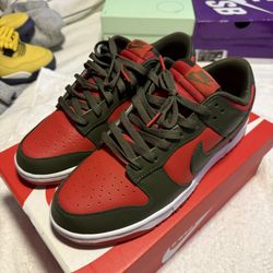 NIKE DUNK