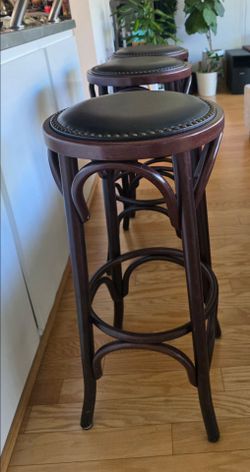 Bar stool bistro style