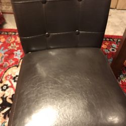 Dining  Table  With Four 