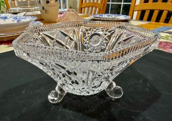 Vintage American Brilliant Cut Glass Tripod Three Footed Hexagonal Candy Dish - 7x4 inches.