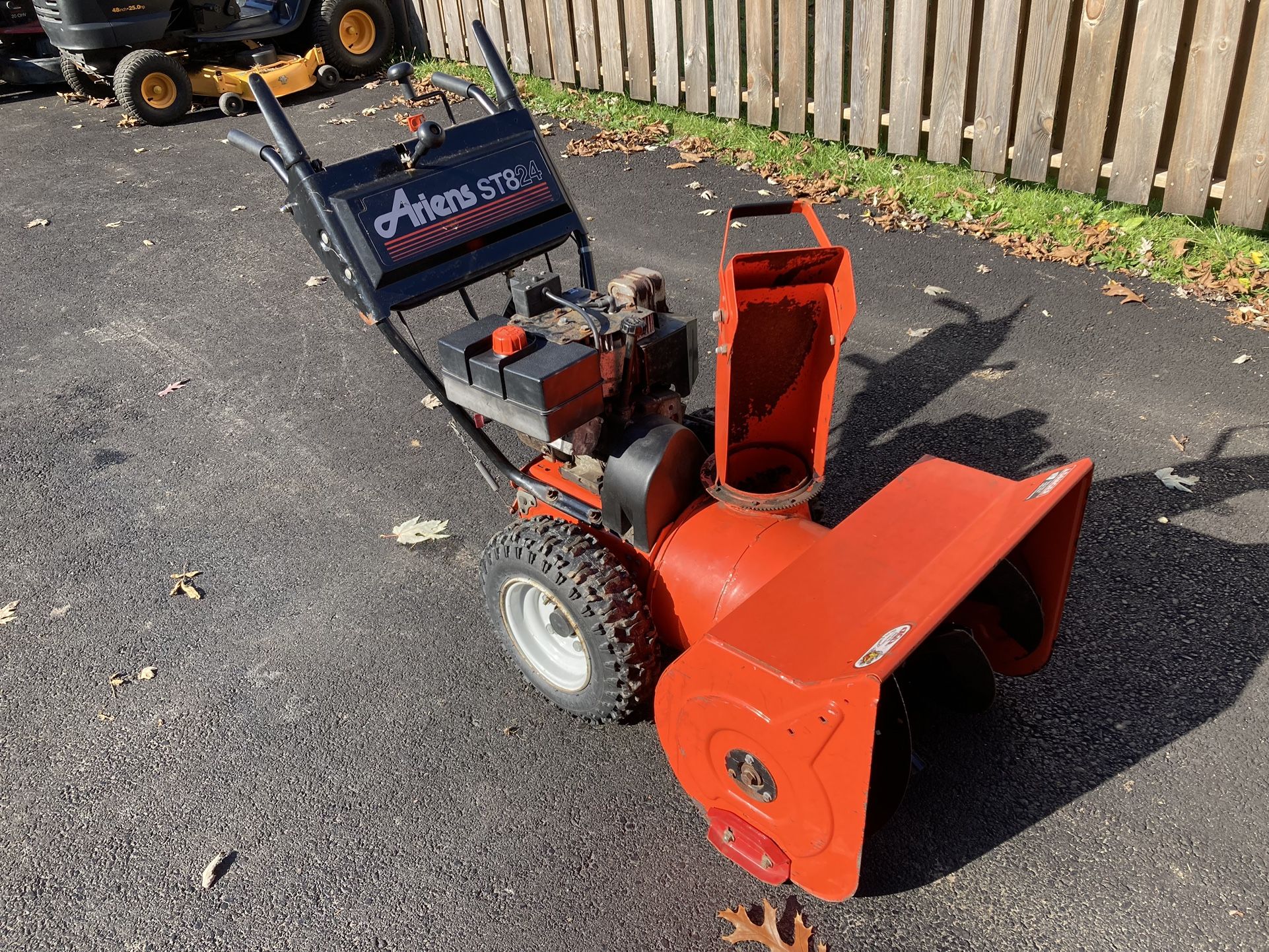 Ariens ST824 Snowblower 8HP 24” for Sale in Alburtis, PA OfferUp