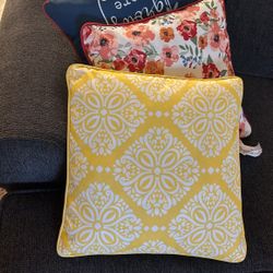 Small Couch Pillows 