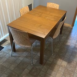 Kitchen Table w/ 4 Chairs