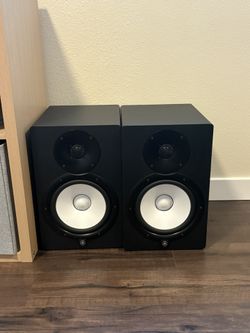Set (2) Of Yamaha HS8s With Power Cords
