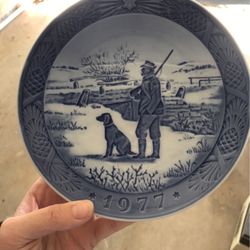 Royal Copenhagen 1977 Christmas Plate Antique 