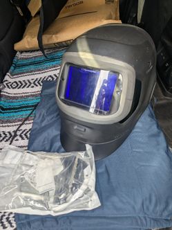Welding helmet
