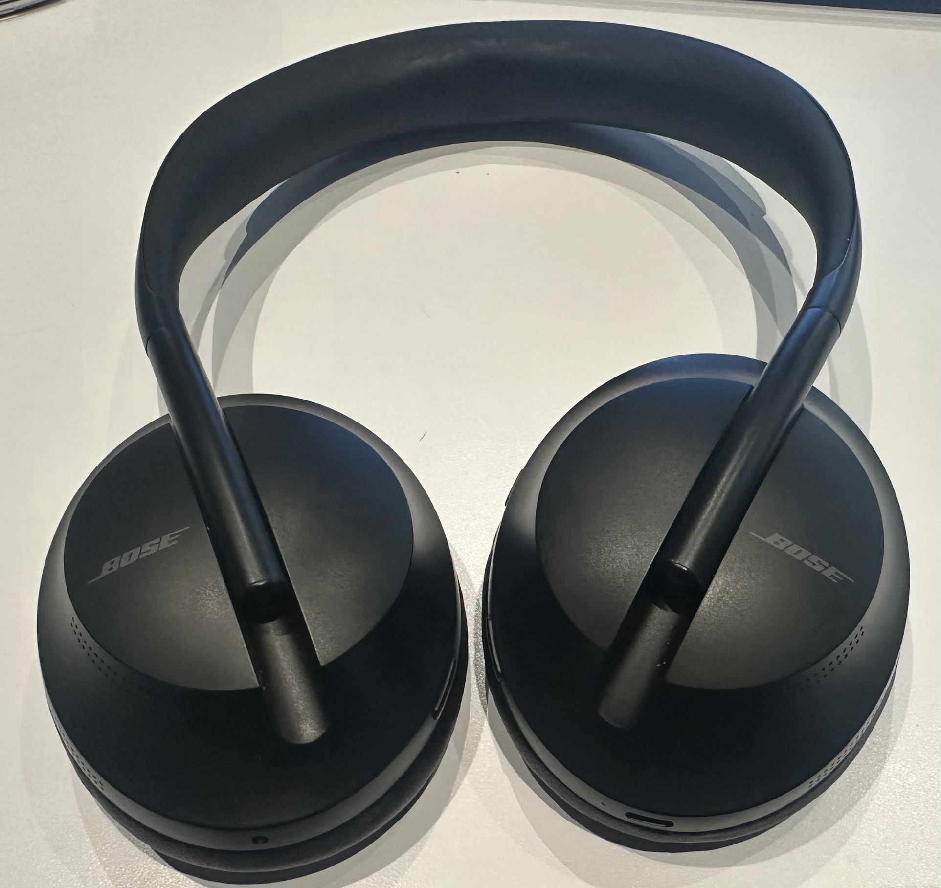 Black Bose NC700 Noise Cancelling Over-Ear Headphones 