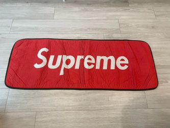 Supreme Mat 