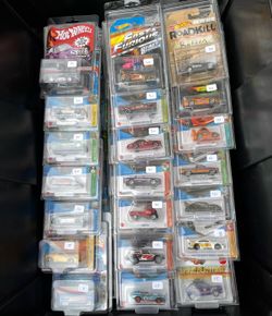 MASSIVE TOY SALE AT THE SAN DIEGO KOBYS FLEA MARKET ON THE JUNE 26TH 27TH & 28TH!!!  WILL HAVE ALL THE NEWEST RMS  DUMPLIGS, AÉRO STYLES, NEEDOHS POKE