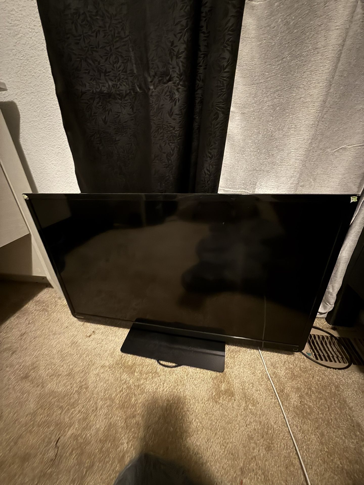Toshiba Flat Screen 26 Inch TV