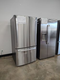 GE Energy Star 24.8 Cu ft Bottom freezer Drawer refrigerator