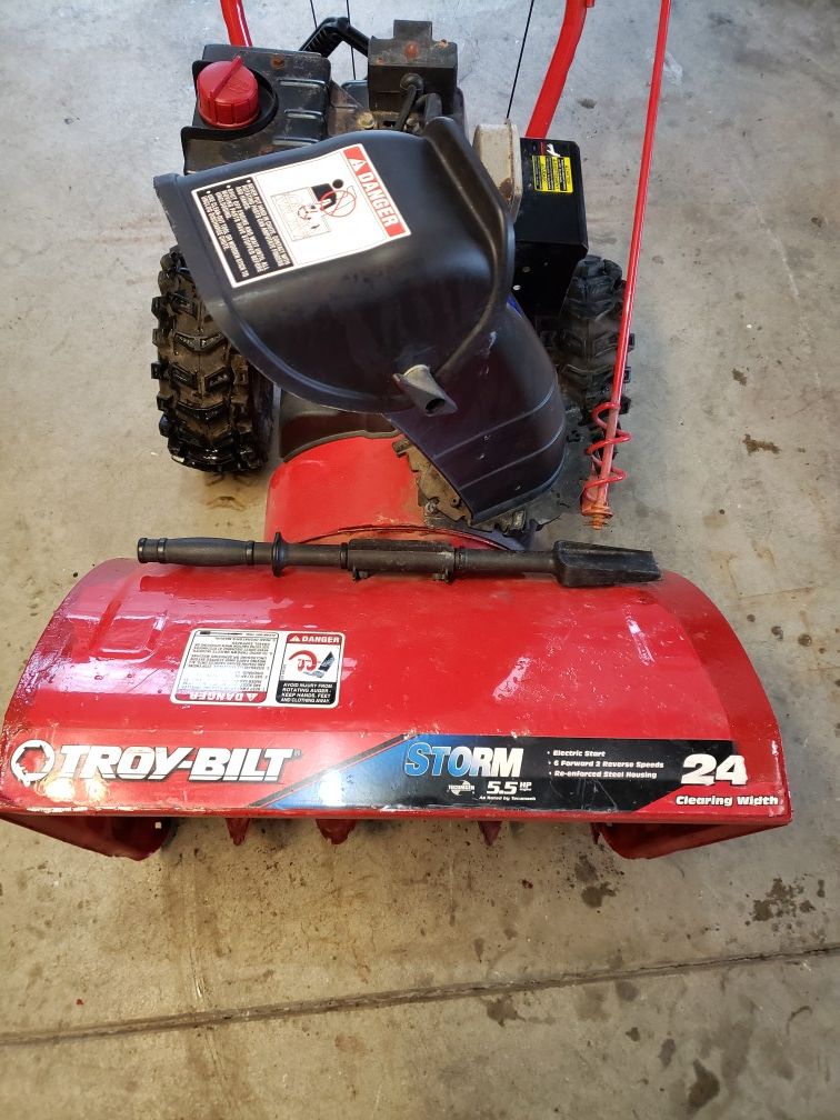 TroyBilt Snowblower 24" Electric Start for Sale in Mentor, OH OfferUp