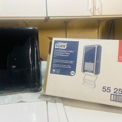 Paper Towel Dispenser 