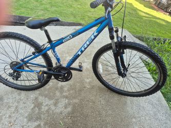 Higher quality mountain bike Trek 820