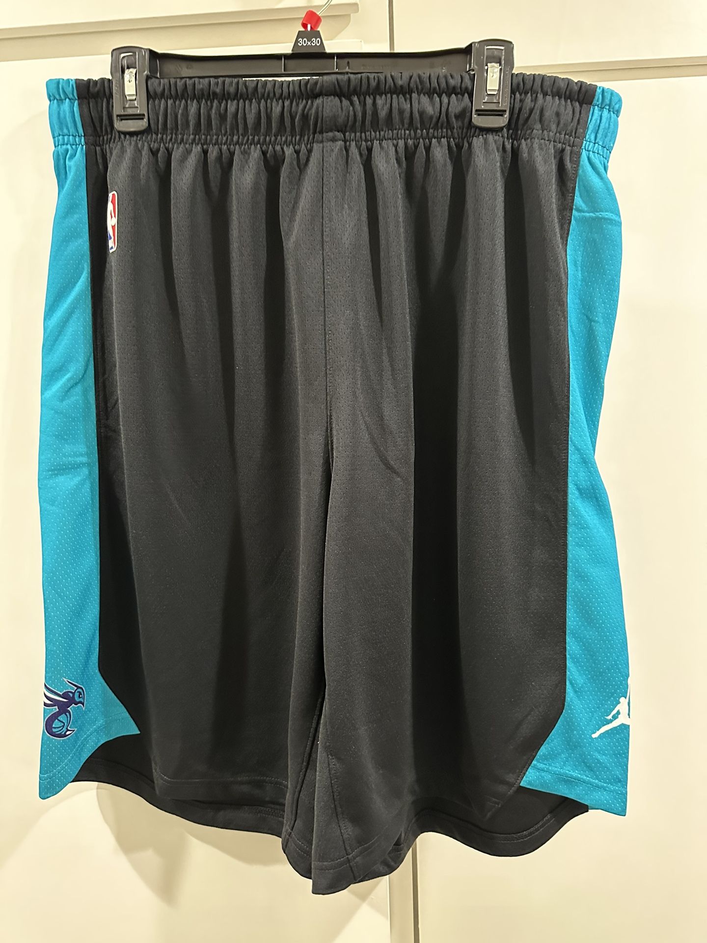 NBA Charlotte Hornets 2Xlt Practice Shorts for Sale in Whittier