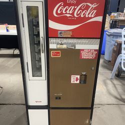 Vintage Coke Machines . (working Condition )