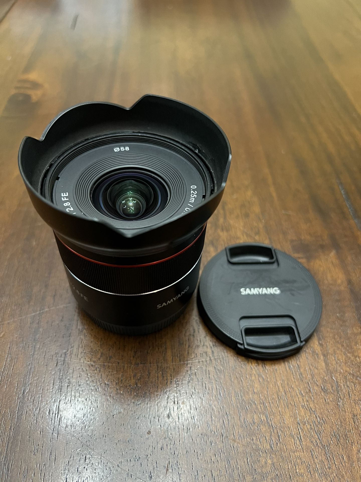 Samyung AF 18mm f2.8 for Sony FE mount Full frame