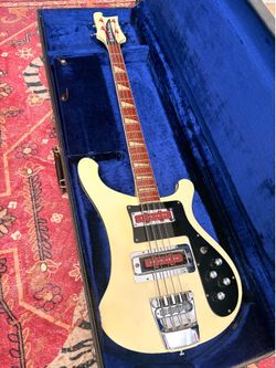 Rickenbacker 4001 1975 - Cream White
