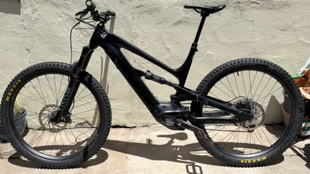 YT Decoy Live Uncaged E-MTB