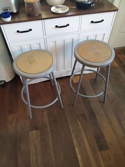 Set of 2 Metal Bar Stools with Wood Seats