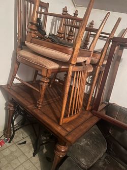 4 chair dinning room