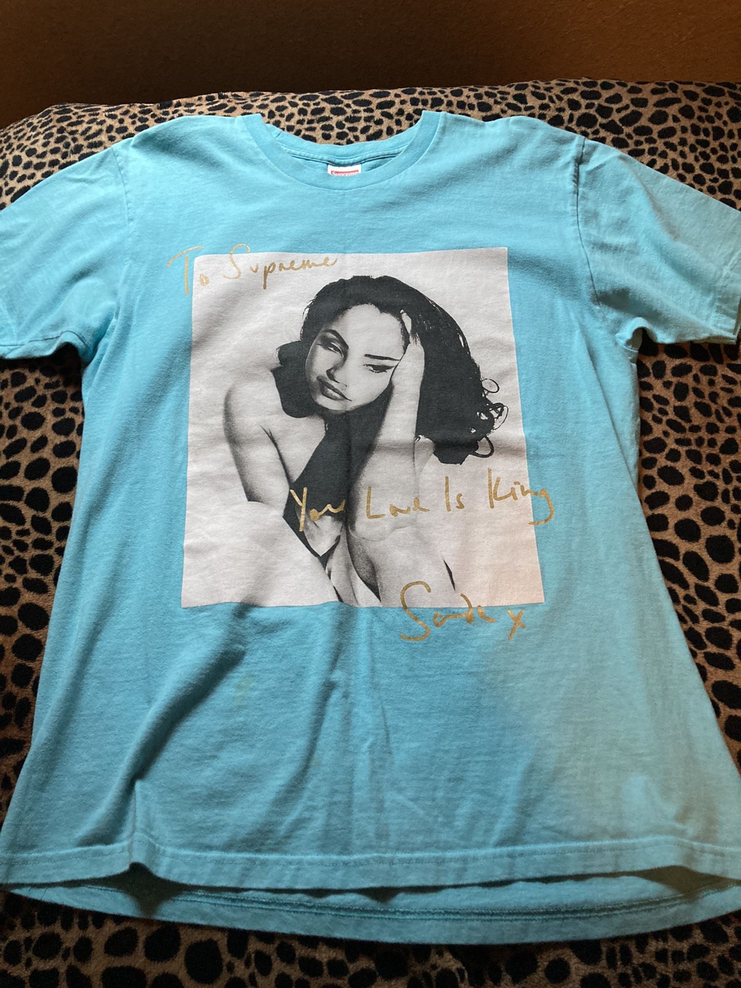 supreme sade mens tee shirt size large