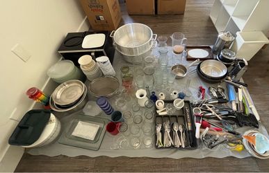 $800 OBO - Commercial Kitchen Equipment & Supplies – School Closure Sale